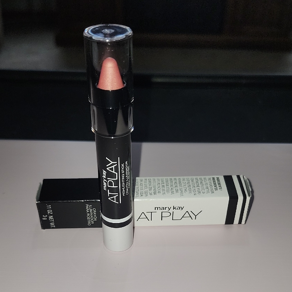 Mary Kay Highlighting Stick Rose Gold Pink Lip Gloss Makeup